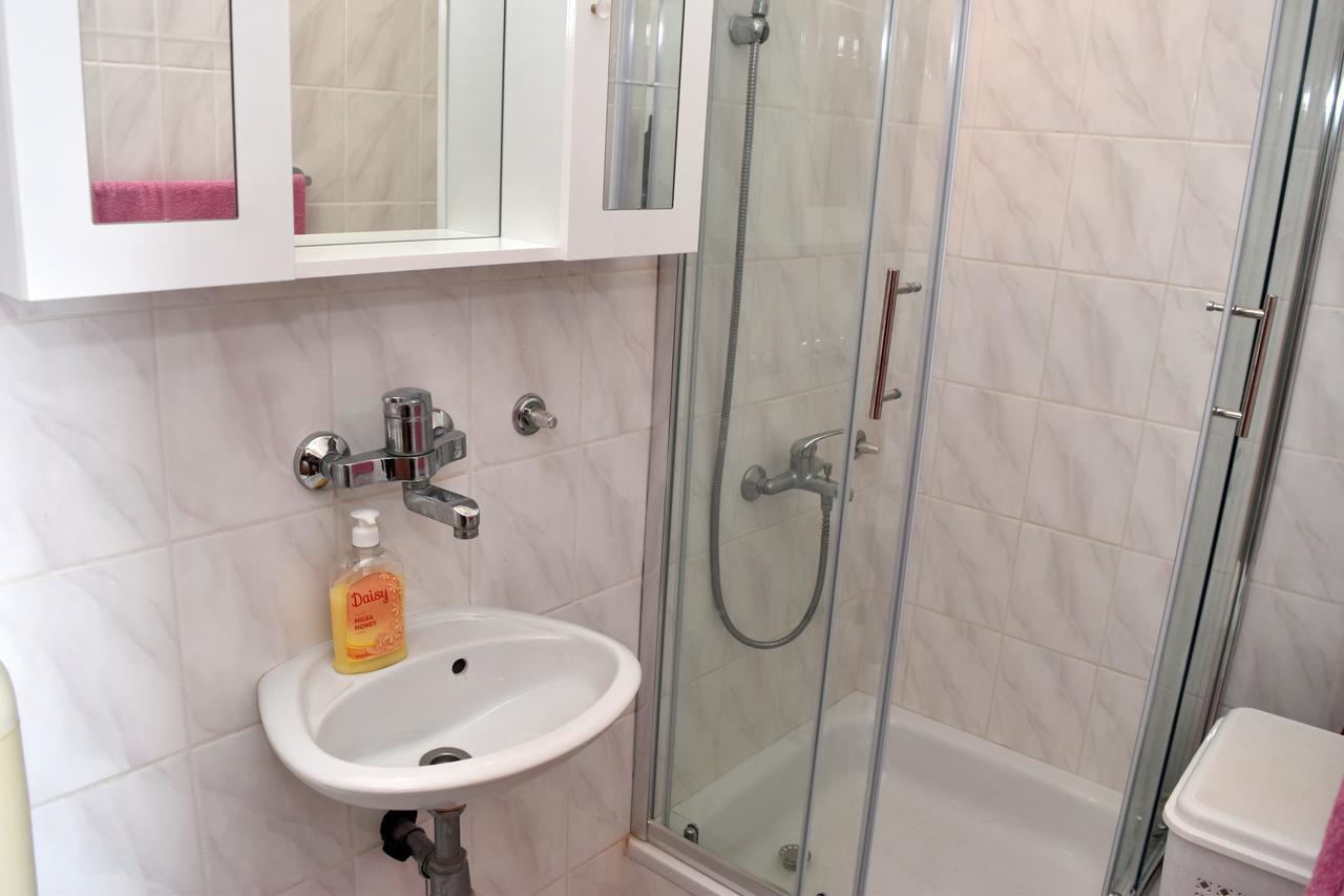 Apartments Oresic فير المظهر الخارجي الصورة