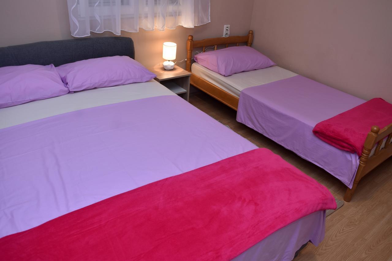 Apartments Oresic فير المظهر الخارجي الصورة